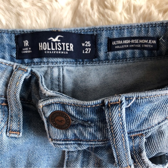❗️LAST CHANCE❗️HOLLISTER Ultra High Rise Distressed Mom Jeans - Size 25 - Picture 3 of 6